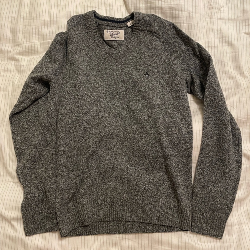 Small Penguin jumper sweater v-neck gray